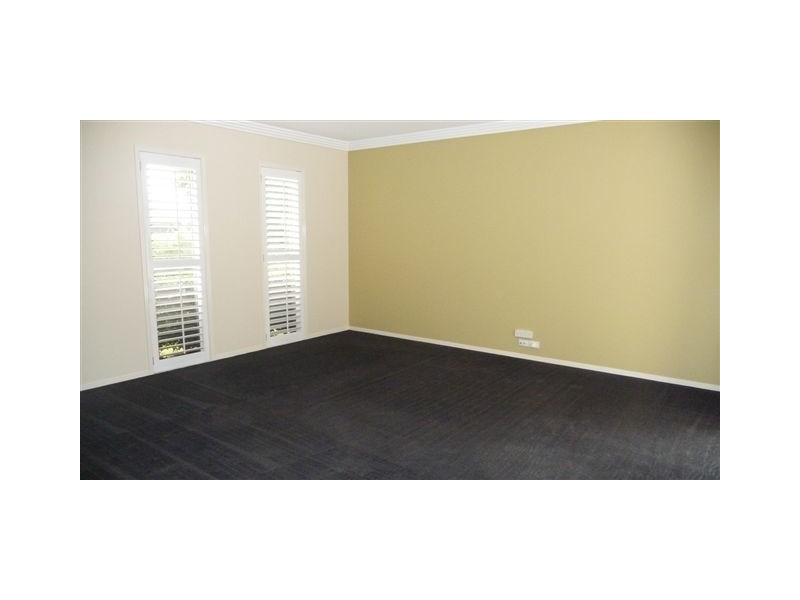 9 Manooka Crescent, Highfields QLD 4352