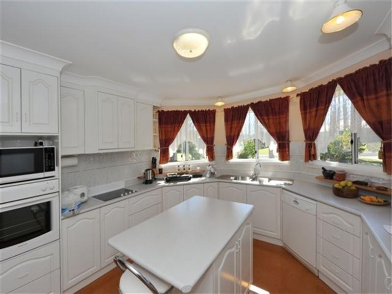 15 Bunya View Drive, Highfields QLD 4352