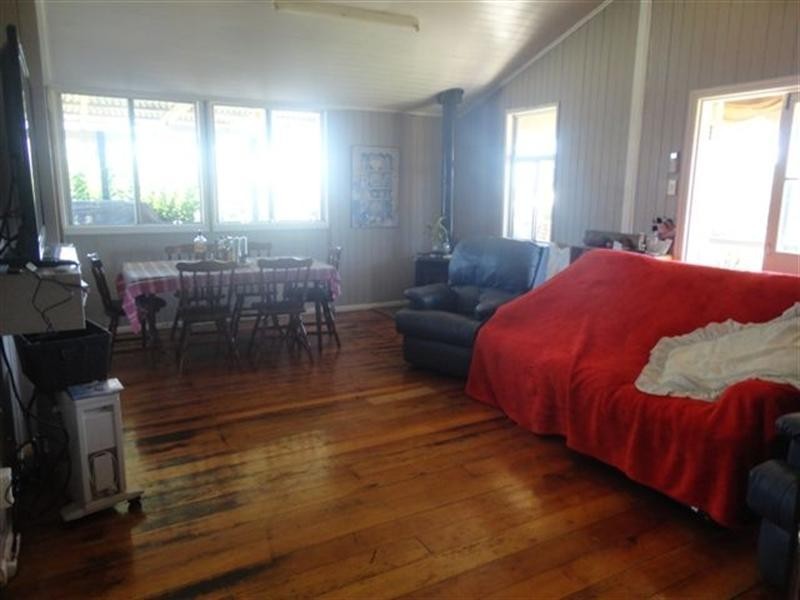 26 Paton Road, Meringandan QLD 4352