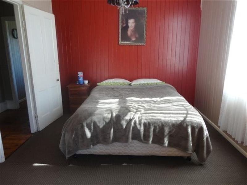 26 Paton Road, Meringandan QLD 4352