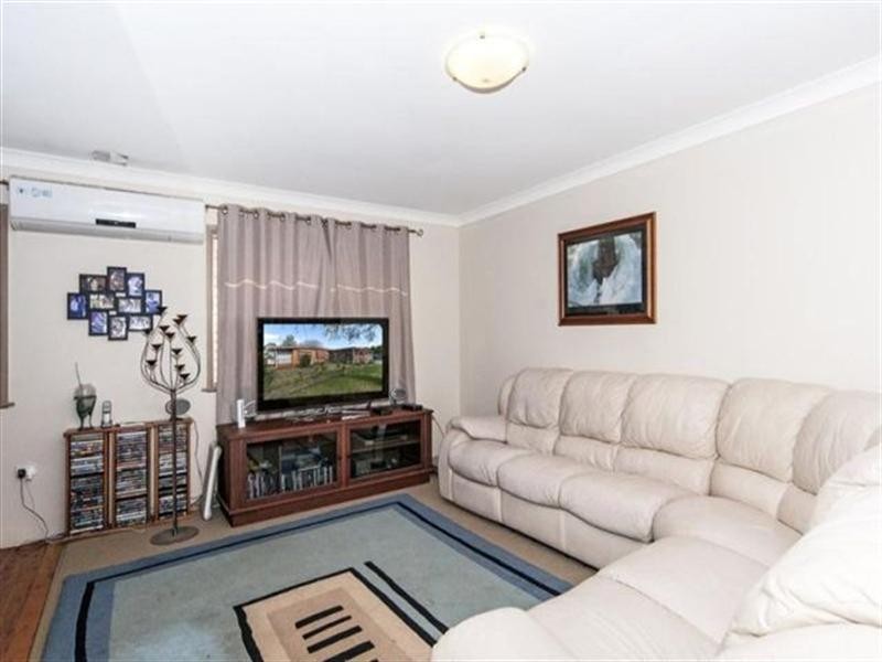 16 Leahy Street, Rockville QLD 4350