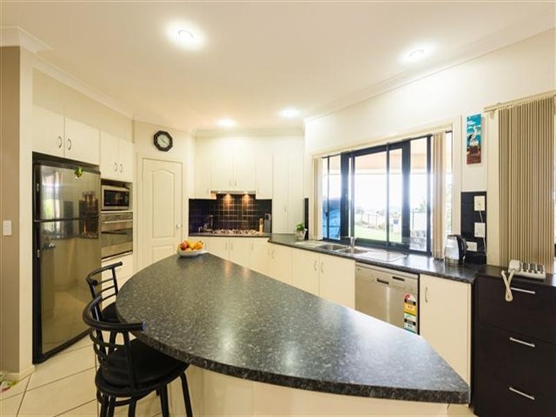 18 Dunbar Court, Highfields QLD 4352