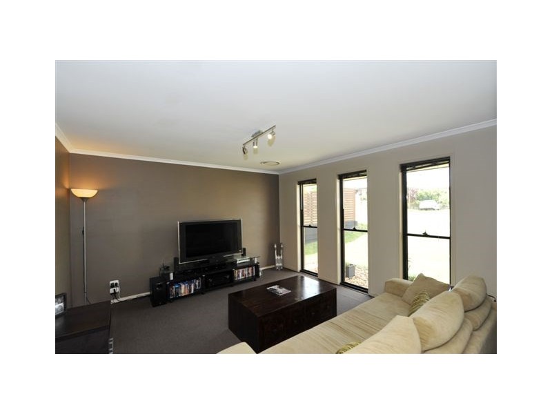 19 Ace Drive, Glenvale QLD 4350
