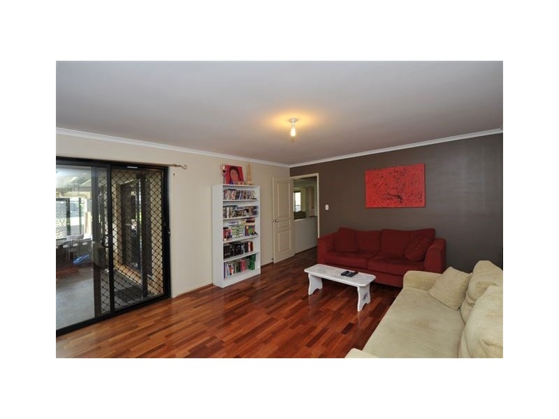 19 Ace Drive, Glenvale QLD 4350