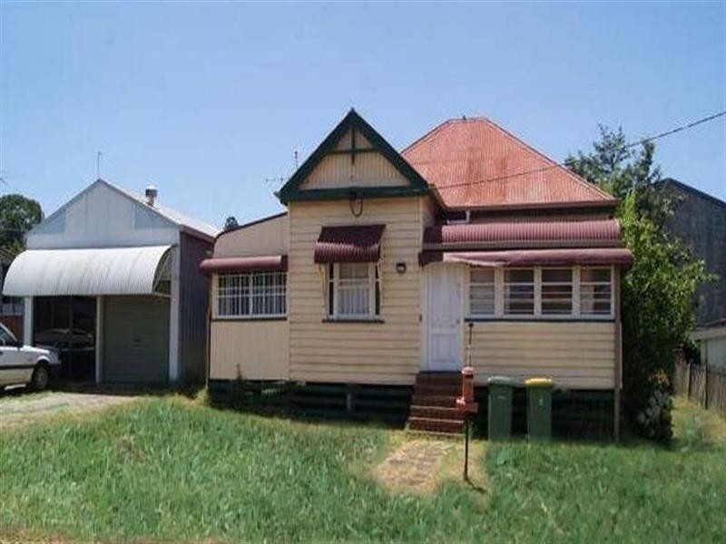 8 Inter Street, North Toowoomba QLD 4350
