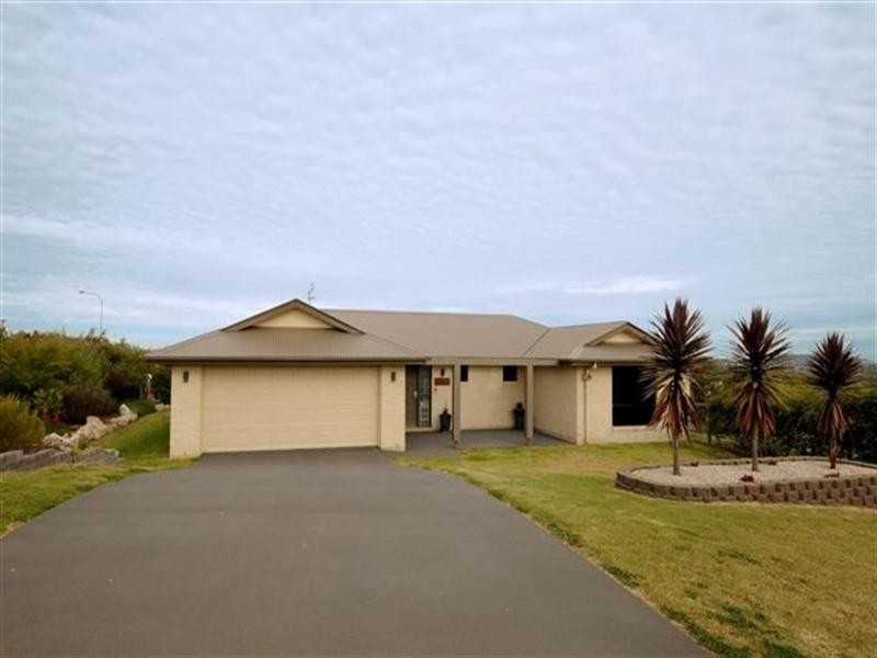 12 Mountview Court, Highfields QLD 4352