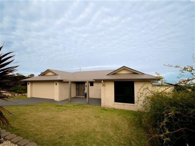 12 Mountview Court, Highfields QLD 4352