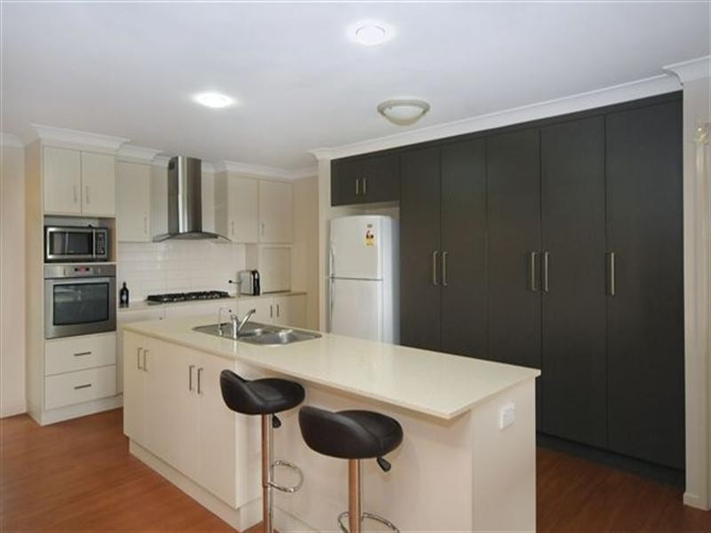 12 Mountview Court, Highfields QLD 4352