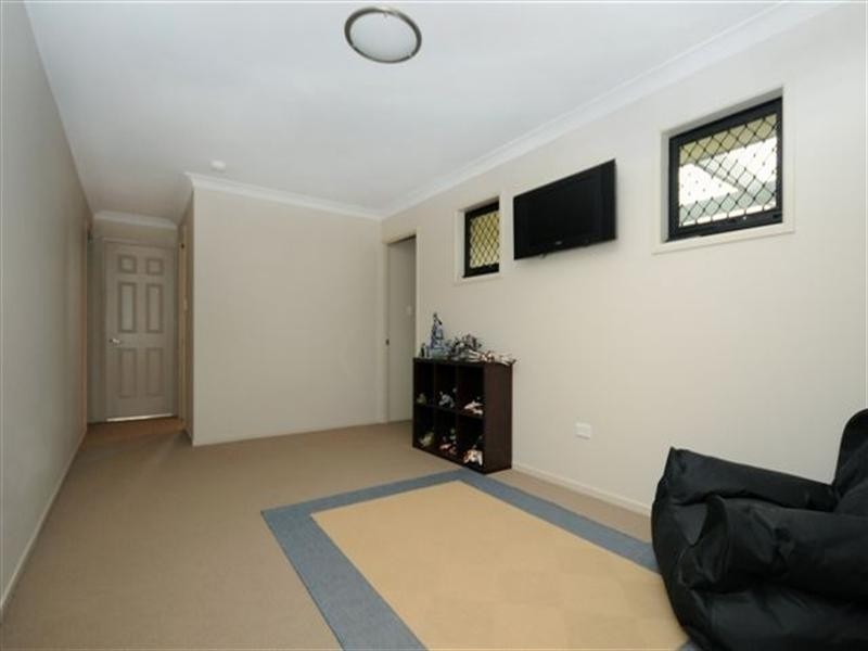 12 Mountview Court, Highfields QLD 4352