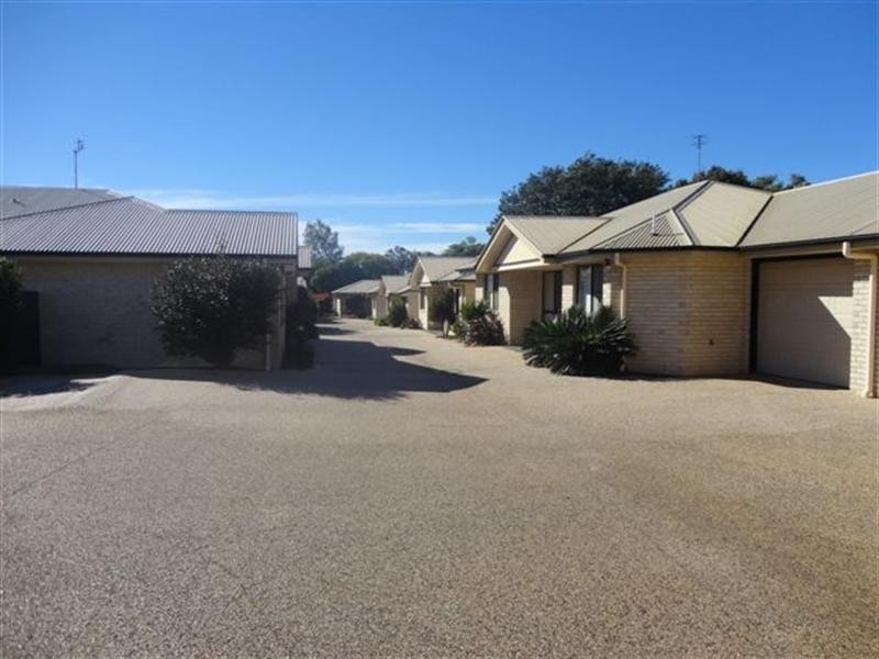 3/451 Alderley Street, Harristown QLD 4350