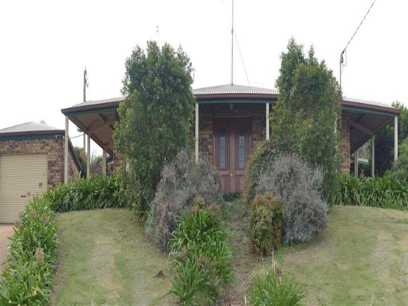 2 Weir Court, Harristown QLD 4350