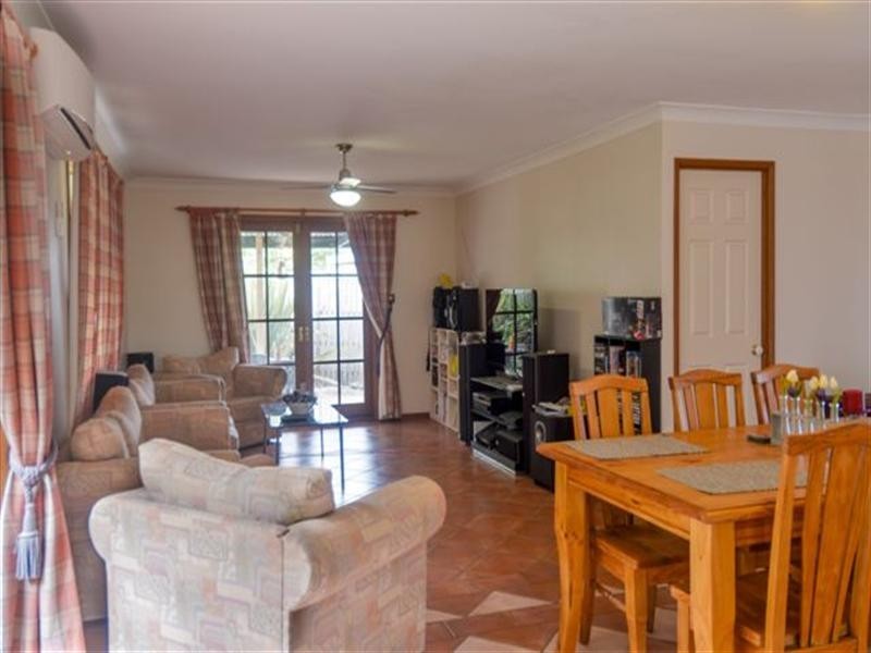 2 Weir Court, Harristown QLD 4350