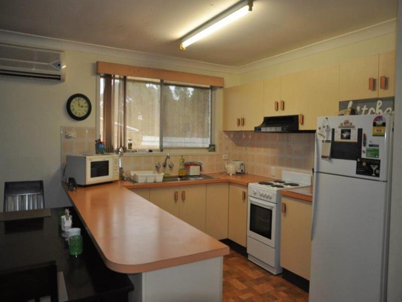 2/21 Sapphire Court, Kearneys Spring QLD 4350