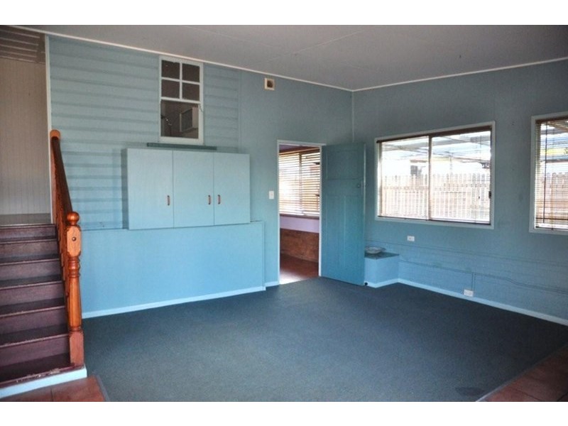 255 Taylor Street, Wilsonton QLD 4350