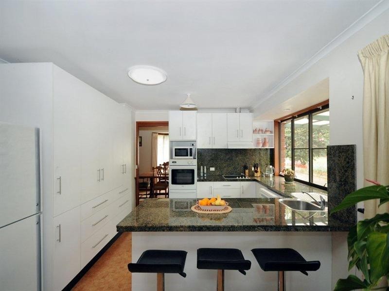 2 Daranlee Court, East Toowoomba QLD 4350
