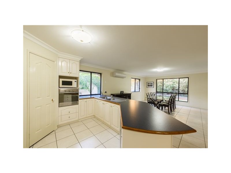 10 Jake Court, Middle Ridge QLD 4350