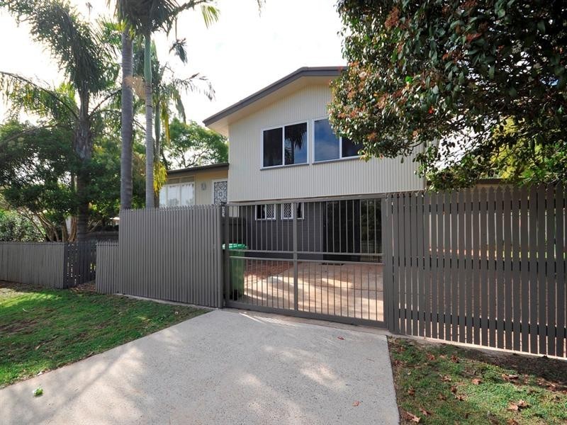 172a Long Street, South Toowoomba QLD 4350