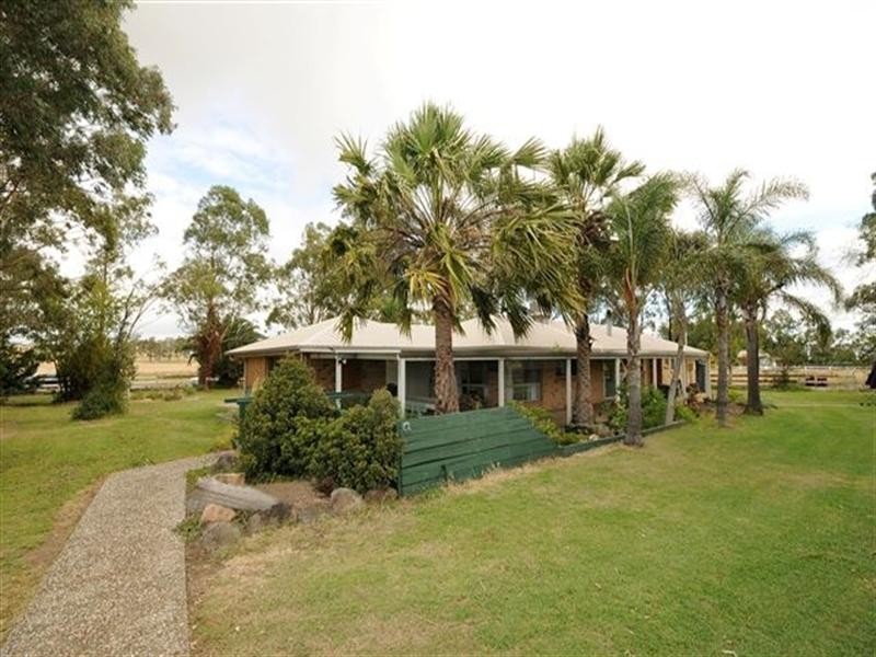 106 Paulsens Road, Gowrie Junction QLD 4352