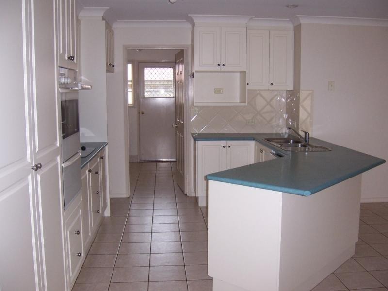 3 Snapdragon Street, Middle Ridge QLD 4350