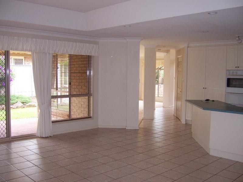 3 Snapdragon Street, Middle Ridge QLD 4350