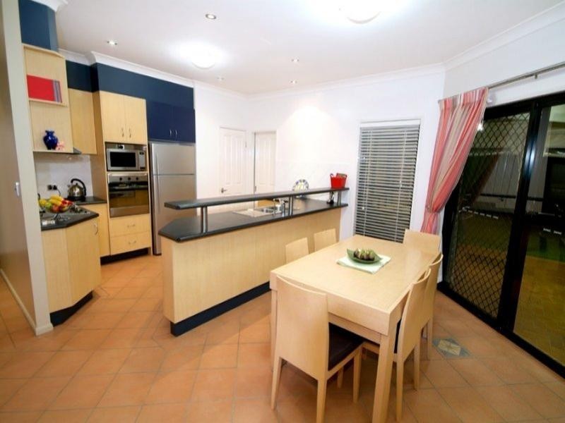 16 Glen Eagles Drive, Middle Ridge QLD 4350