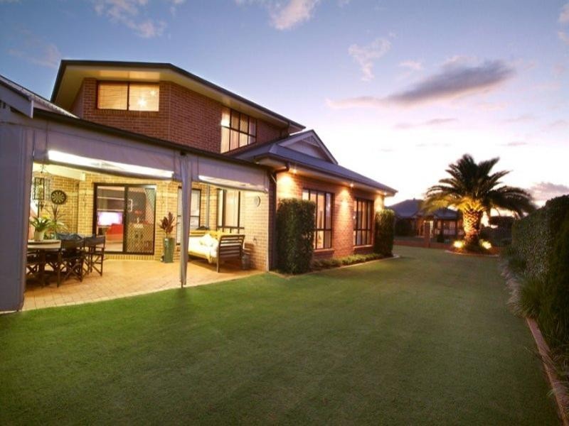 16 Glen Eagles Drive, Middle Ridge QLD 4350