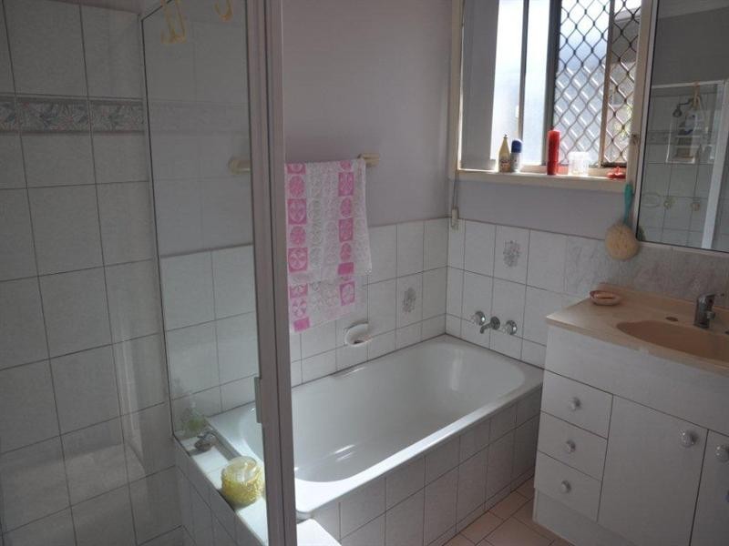 283 Greenwattle Street, Cranley QLD 4350