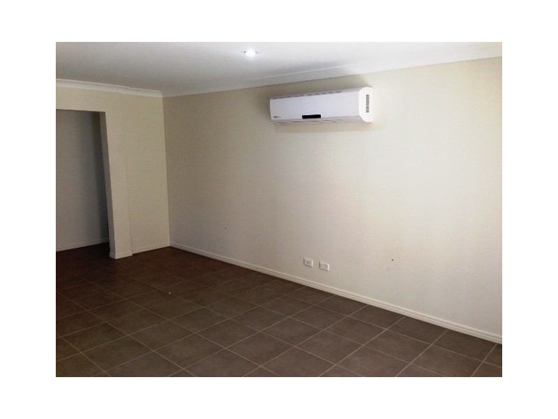 10 Heron Court, Highfields QLD 4352