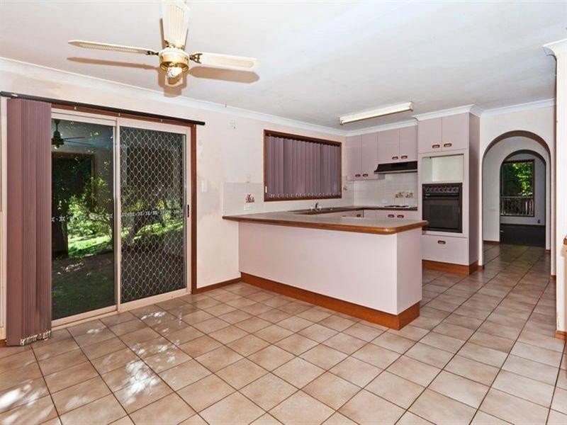 6 Crebra Crescent, Top Camp QLD 4350