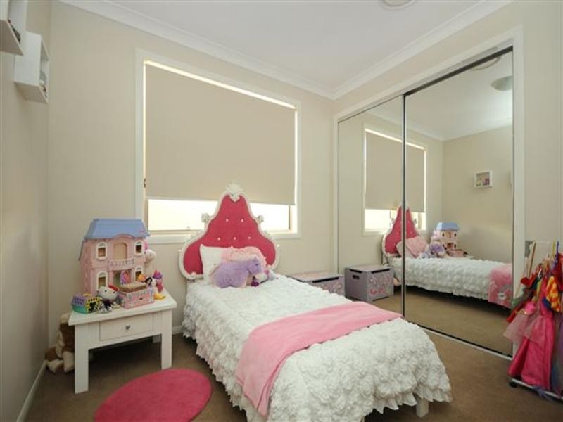 5 Colman Drive, Middle Ridge QLD 4350