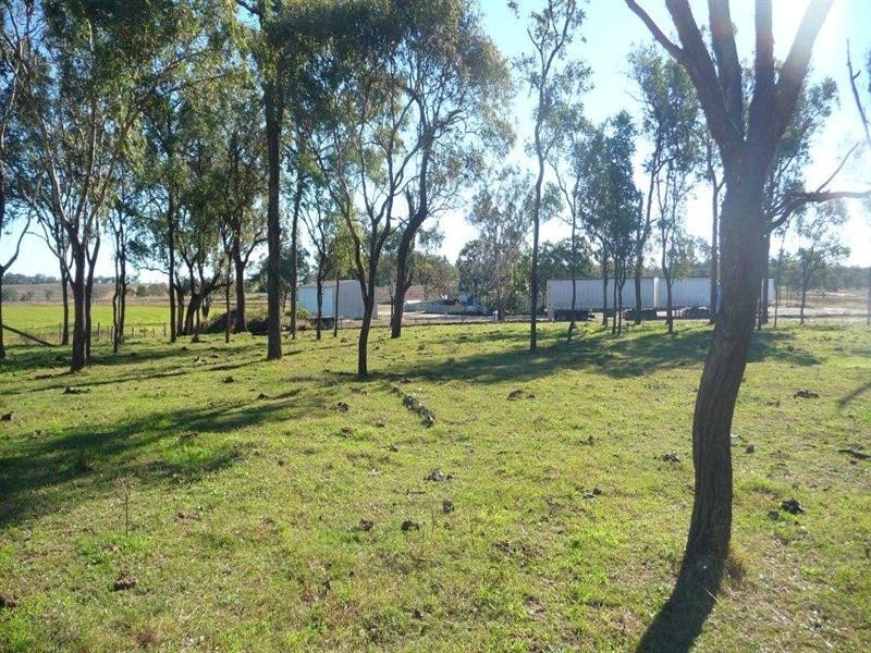 2239 Gore Highway, Southbrook QLD 4363