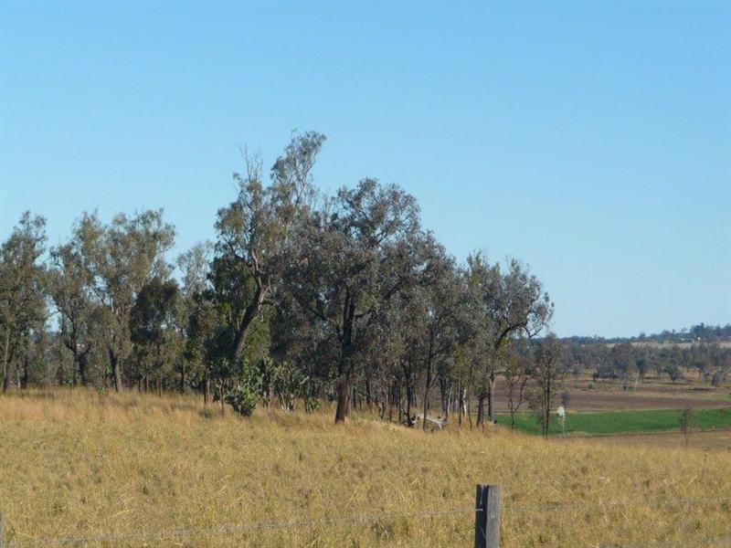 2239 Gore Highway, Southbrook QLD 4363