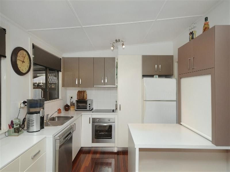 6 Lovett Street, Rangeville QLD 4350