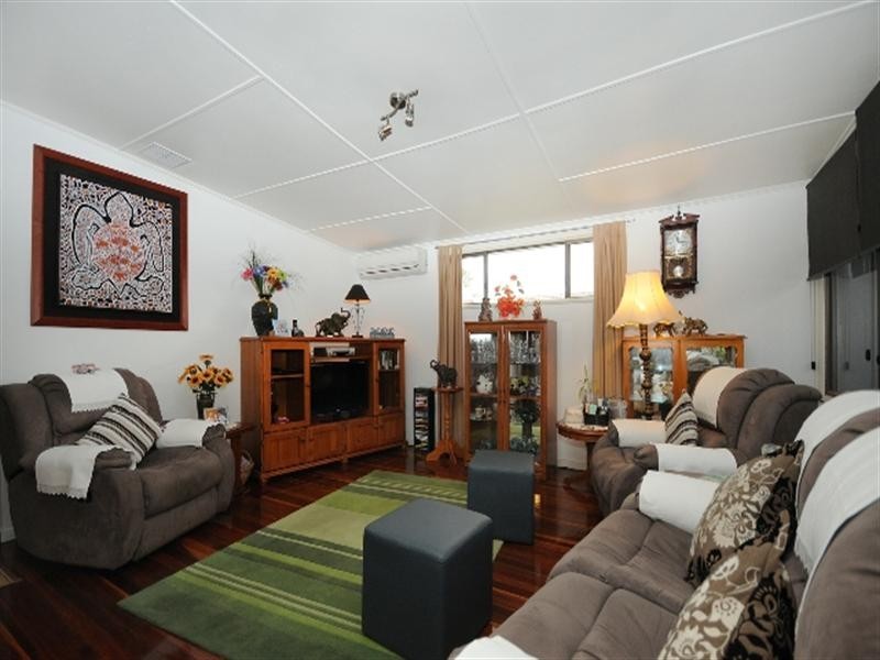 6 Lovett Street, Rangeville QLD 4350