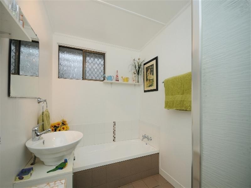 6 Lovett Street, Rangeville QLD 4350