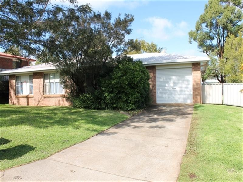 34 Redwood Street, Newtown QLD 4350