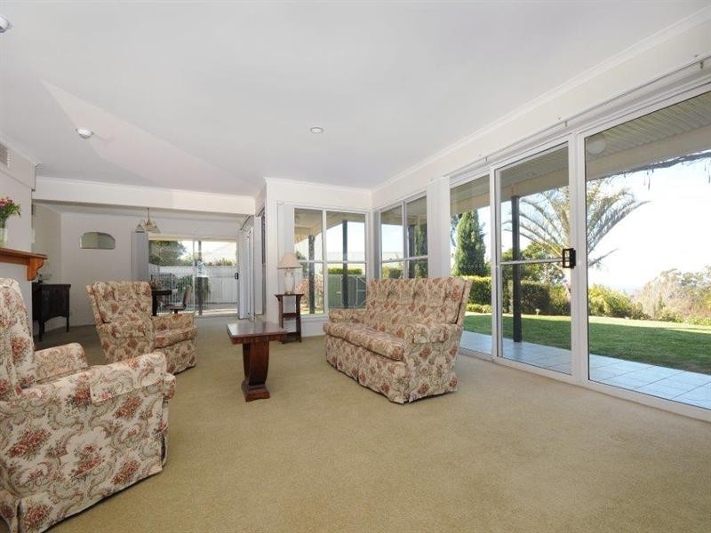 4, 46a Mackenzie Street, Mount Lofty QLD 4350