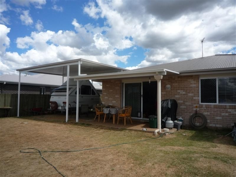 5 Clive Street, Oakey QLD 4401
