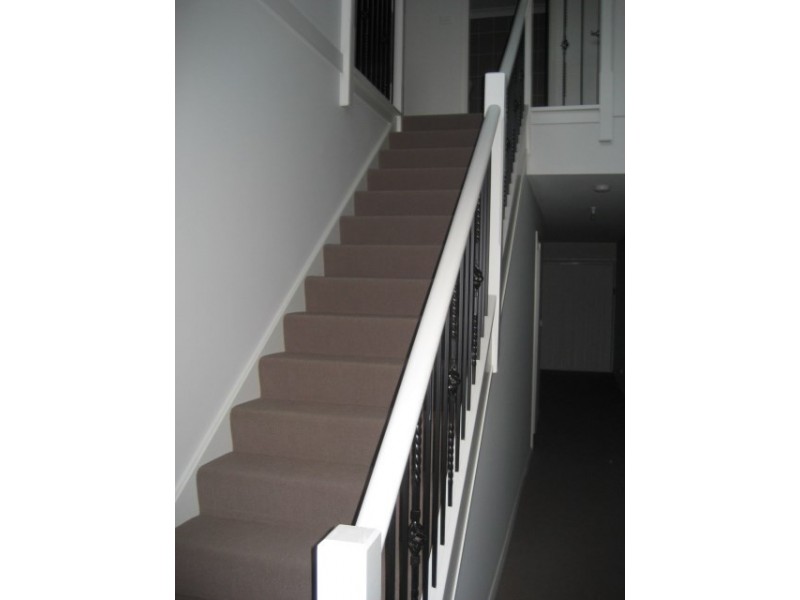 37 Kestrel Circuit, Shortland NSW 2307