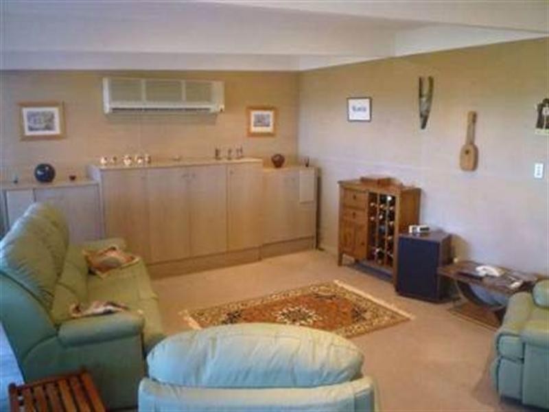 78 Bay Road, Bolton Point NSW 2283