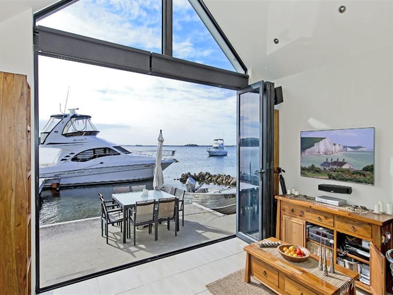 Fishing Point NSW 2283