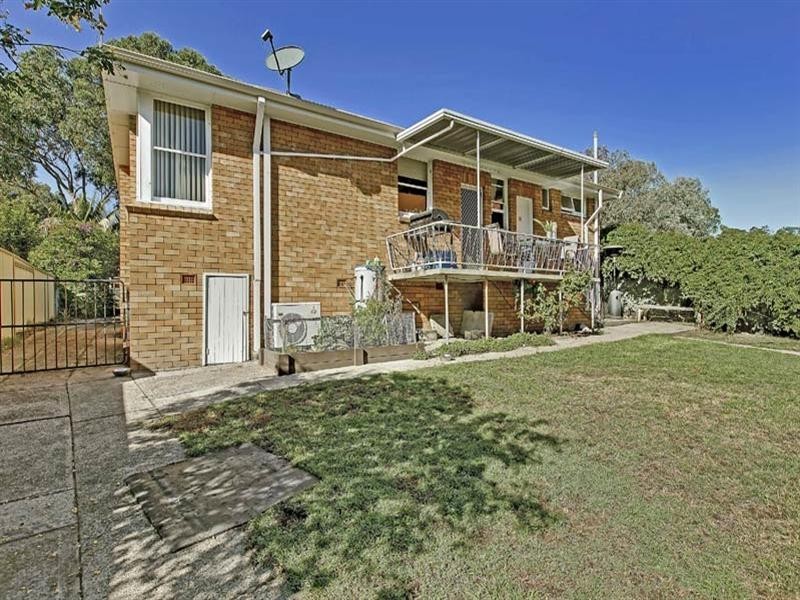 15 Laycock Street, Carey Bay NSW 2283