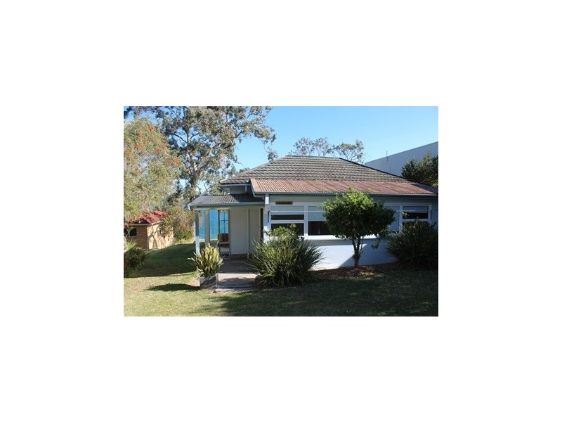 54 Kilaben Road, Kilaben Bay NSW 2283