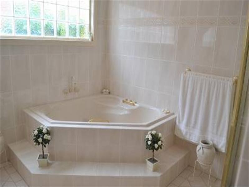 84 Kirkdale Drive, Charlestown NSW 2290