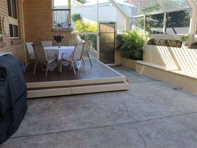 84 Kirkdale Drive, Charlestown NSW 2290