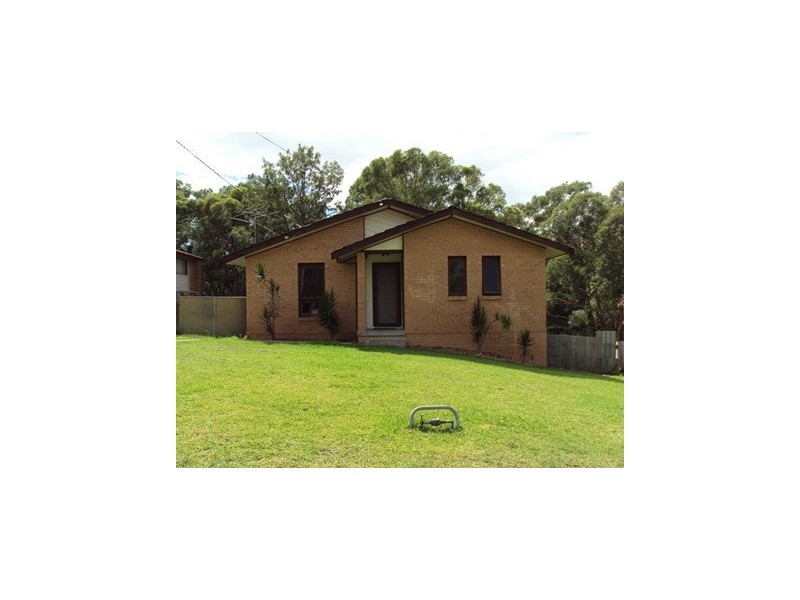 24 Tarana Place, Bolton Point NSW 2283