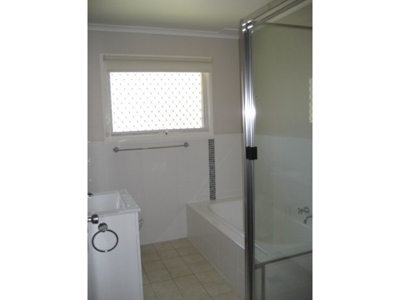 24 Tarana Place, Bolton Point NSW 2283