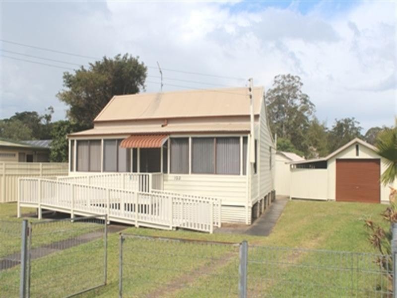 102 Macquarie Road, Fassifern NSW 2283