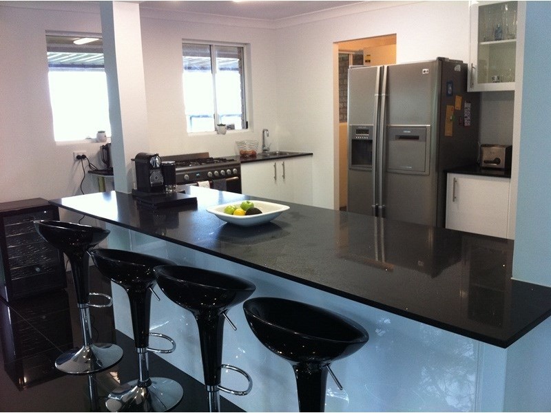 221 Excelsior Parade, Toronto NSW 2283