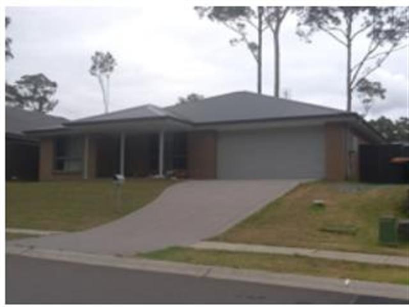 20 Jetty Parade, Fletcher NSW 2287